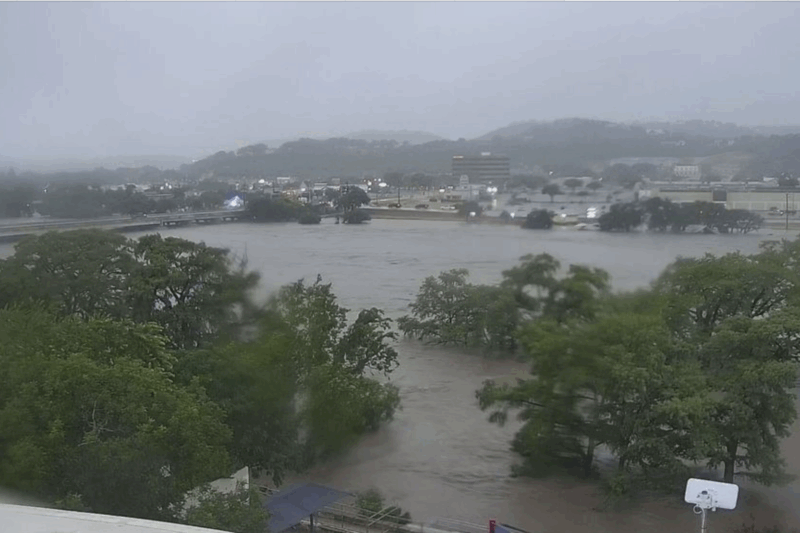 Deadly Flood Wave Devastates Kerrville: Guadalupe River Overflows in 2025